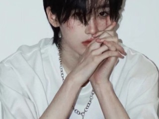 男生头像网红图片(男生头像网红图片真人)