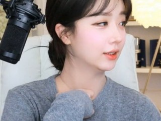 一个人看的视频www直播(一个人看的视频www在线观看)