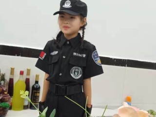 一网红女保安遇害,一网红女保安