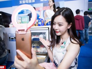 美女主播怎么赚钱的,美女主播怎么赚钱的呢