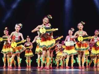 幼儿舞蹈视频2025最火完整版(幼儿舞蹈视频2020最火真的很不错)