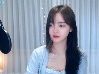 关于一个人直播免费看的视频的信息