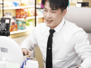 辛巴团队都有哪些网红加入了,网红辛巴公司总部在哪里
