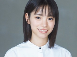 关于最火女明星排名2025中国图片100强的信息