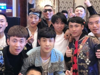 网红吴迪家庭几个姐妹照片,网红吴迪家庭几个姐妹