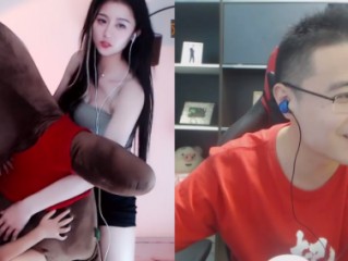 美女主播忘记关摄像头下一幕让网友傻眼没有马赛克,美女主播忘记关摄像头下一幕让网友傻眼