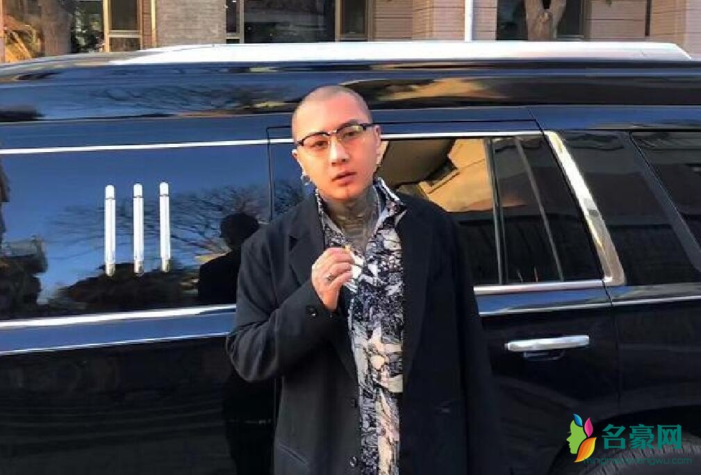 快手段宏楠手指怎么回事,快手段宏楠个人资料