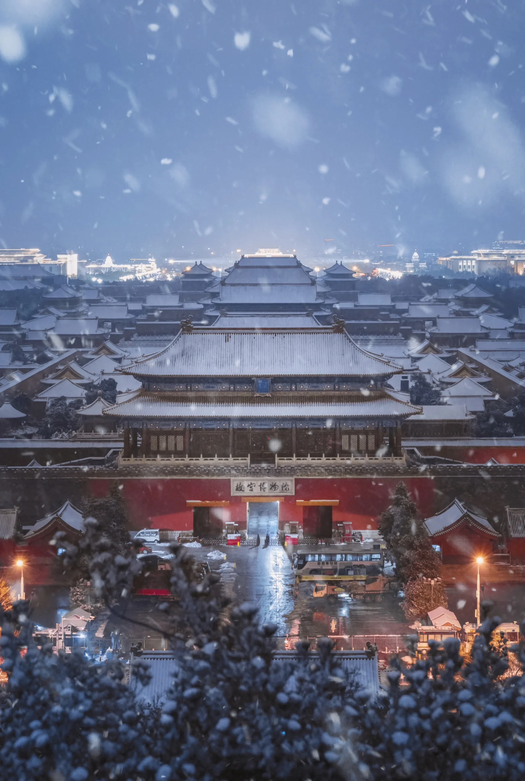 故宫初雪新人雪中拍婚纱照这样的机会很难得!,AI相机带你免费打卡故宫初雪