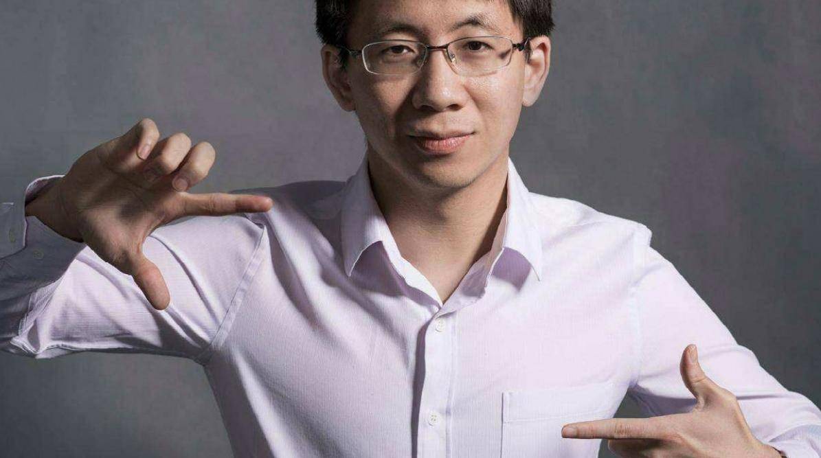 张一鸣2021年最新身价多少,张一鸣2023身价多少亿元