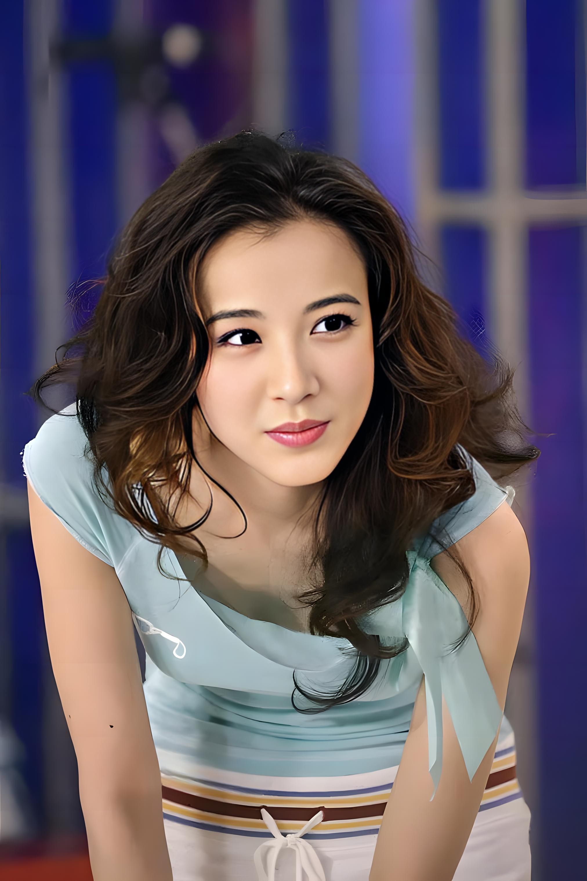 女明星ai换外观,女演员现场换外观
